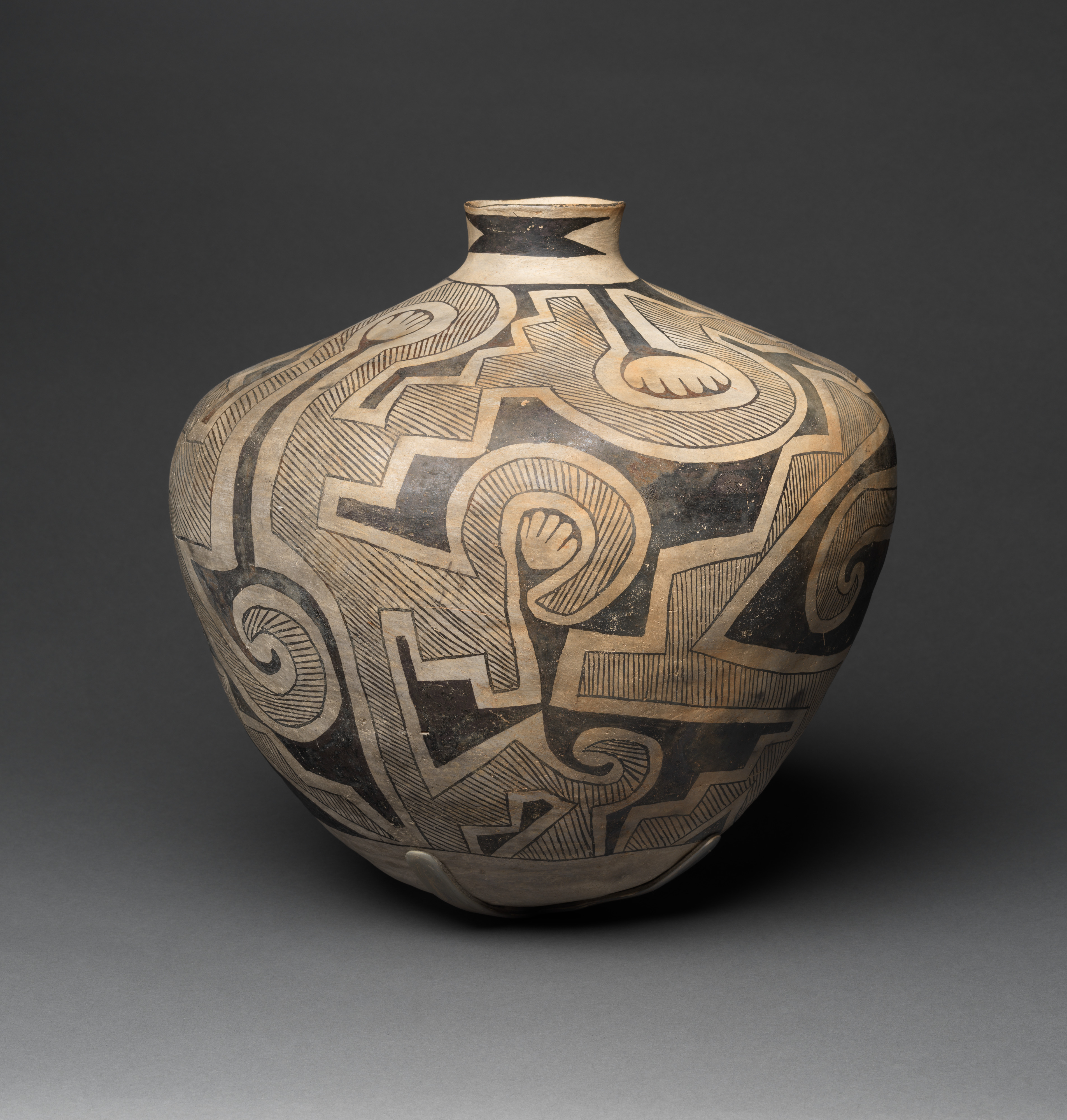 Storage jar, Socorro black-on-white / 索科罗黑白彩陶储藏罐